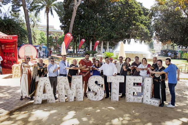 Amstel reúne a Tropas, Legiones, Federación y la Concejalía de festejos para inaugurar el Amstel Cartagena Market - 1, Foto 1