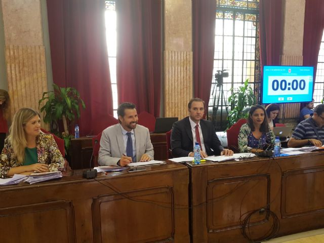 Cs saca adelante la cesión de competencias del transporte público en Murcia gracias al acuerdo de los presupuestos - 1, Foto 1