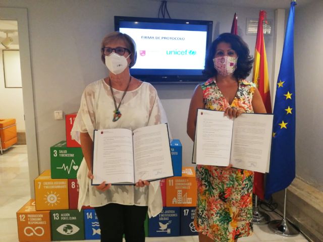 La Comunidad y Unicef Comité Murcia firman un protocolo para fomentar la participación infantil y juvenil en el diseño de políticas públicas - 1, Foto 1