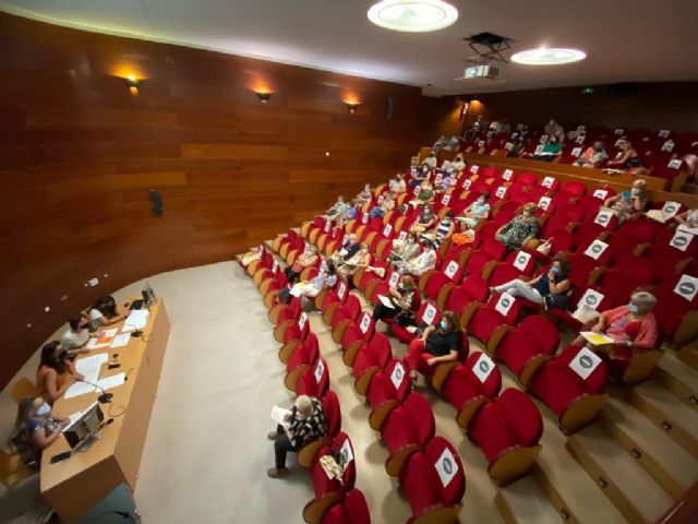 Comienzan las reuniones para poner en marcha de manera paulatina los centros municipales de la mujer - 2, Foto 2