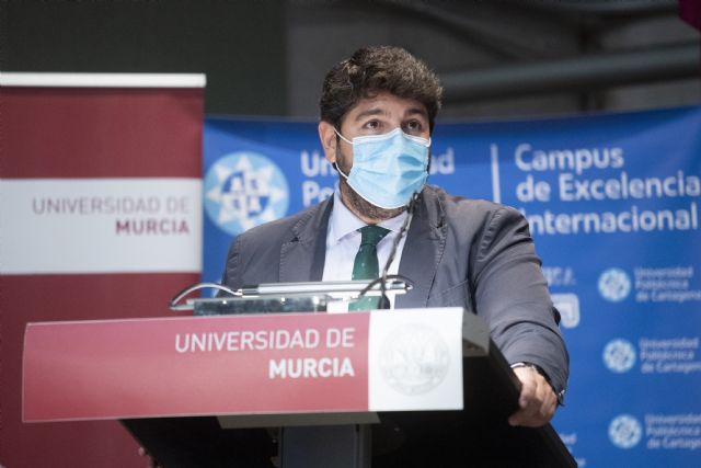 López Miras anuncia unidades móviles de vacunación en las universidades para que todos los alumnos logren pronto su inmunización - 3, Foto 3