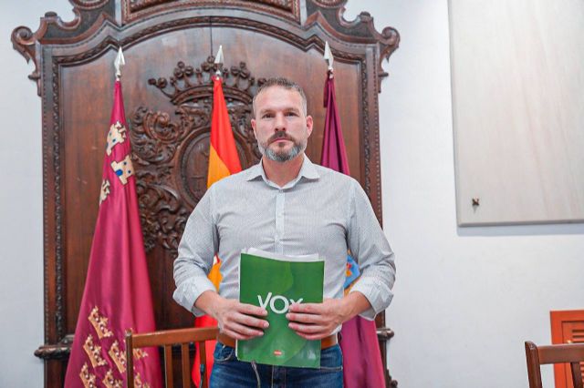 Vox Lorca exige al Gobierno de la nación la inmediata expulsión de todos los inmigrantes ilegales que se encuentren en el término municipal - 1, Foto 1