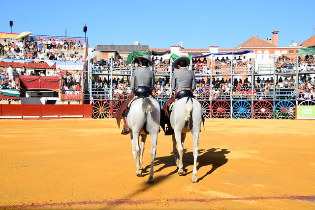 La firmeza de Cristóbal de Lara contrasta con las dudas de sus compañeros en el cierre de La Algaba (Sevilla) - 2, Foto 2