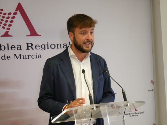 Land�buru: 'Aunque Lucas se empe&ntilde;e, no vamos a aplicar en la Regi�n el fracasado modelo de S�nchez, que ha convertido el acceso a la vivienda en el primer problema de los espa&ntilde;oles'