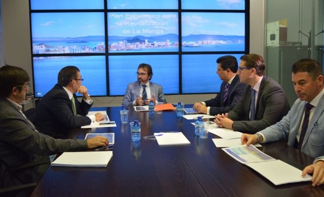 El Gobierno regional coordinará con los ayuntamientos de Cartagena y San Javier las actuaciones a impulsar en La Manga - 1, Foto 1