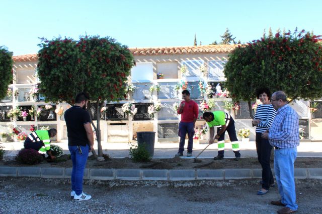 El Ayuntamiento de Puerto Lumbreras prepara el Cementerio para el Día de Todos los Santos - 2, Foto 2