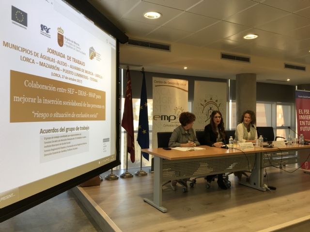 Lorca acoge una jornada de coordinación entre servicios de empleo y servicios sociales para mejorar la inserción sociolaboral de personas en riesgo de exclusión social - 2, Foto 2
