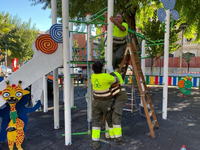 Parques y Jardines revisa cada día los más de 2.800 juegos infantiles del municipio para su correcto funcionamiento - 2, Foto 2