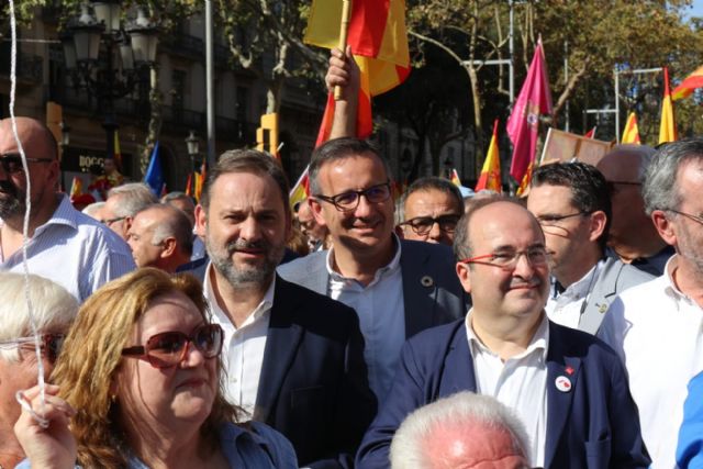 Diego Conesa defiende en la marcha democrática de Barcelona un proyecto común y plural para una España en la que cabemos todos - 2, Foto 2