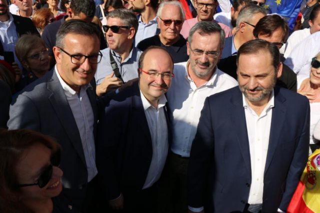 Diego Conesa defiende en la marcha democrática de Barcelona un proyecto común y plural para una Espa&ntilde;a en la que cabemos todos - 4, Foto 4