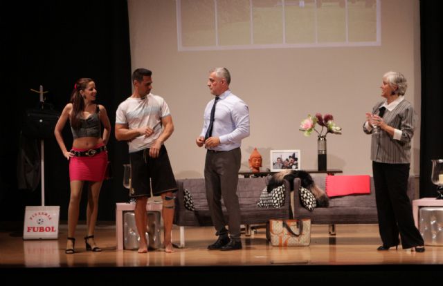 'El Telón Negro' madrileño cierra con 'Fúbol' el octavo certamen nacional de teatro amateur Juan Baño - 1, Foto 1