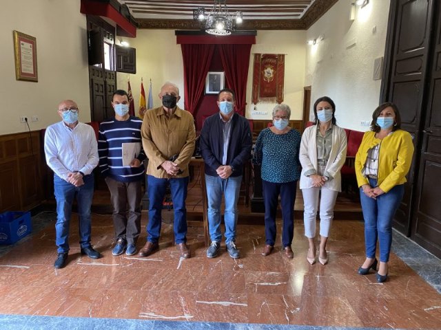 El Ayuntamiento suscribe un convenio de colaboración con la Asociación de Mayores - 1, Foto 1