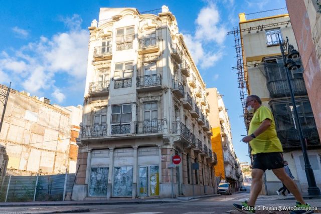Urbanismo concede licencia para reformar un edificio en la calle de la Gloria - 1, Foto 1