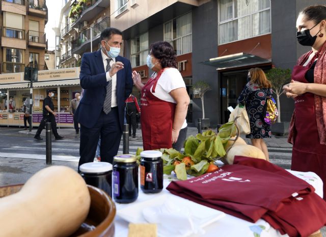 El Mercadillo de Todos los Santos vuelve a la Plaza de San Pedro - 1, Foto 1