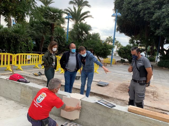 La plaza Alfonso Escámez renueva su fuente - 1, Foto 1