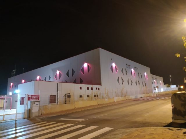 El Ayuntamiento de Molina de Segura se suma al Día Nacional del TDAH iluminando de naranja los pabellones de la Ciudad Deportiva El Romeral - 2, Foto 2