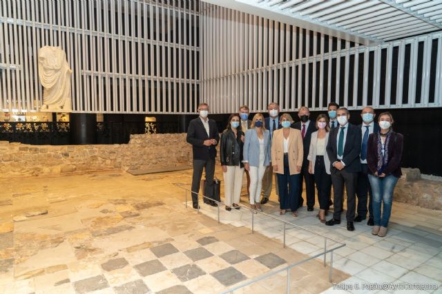La alcaldesa Noelia Arroyo pide a los senadores de España que defiendan los intereses de Cartagena - 1, Foto 1