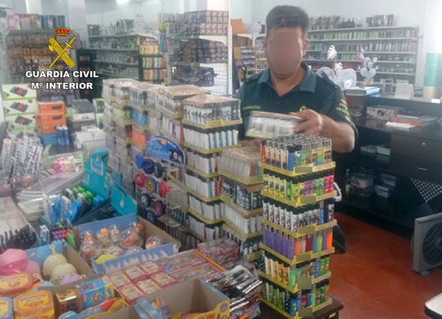 La Guardia Civil investiga a siete personas por vender productos falsificados en Murcia y el Alto Guadalentín - 2, Foto 2