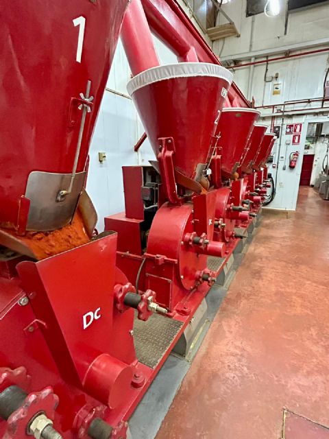 El alcalde de Molina de Segura visita las instalaciones de DOSCADESA, empresa líder en investigación y desarrollo de mezclas funcionales para la industria alimentaria - 2, Foto 2