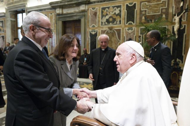 El Papa Francisco recibe en audiencia privada al presidente de la UCAM - 1, Foto 1