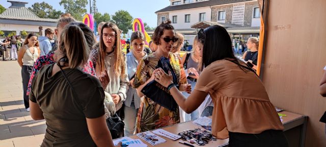 Deporte, gastronomía y servicios en la Bienvenida Universitaria de UCAM Cartagena - 1, Foto 1