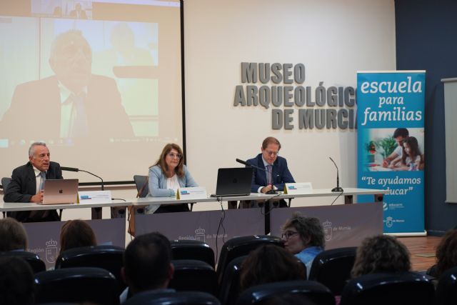 Comienzan los ciclos formativos 'Escuelas para Familias' del curso 2022-23 - 1, Foto 1