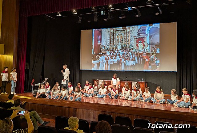 Los infantes de Santa Eulalia comparten su legado de fe y tradición en las III Jornadas de Patrimonio Histórico, Foto 1