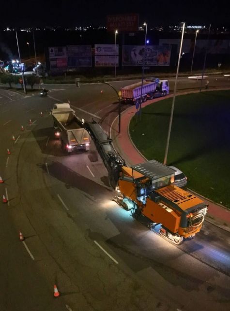Las avenidas de Alicante y Juan de Borbón renuevan su asfaltado mejorando dos vías claves del municipio - 2, Foto 2