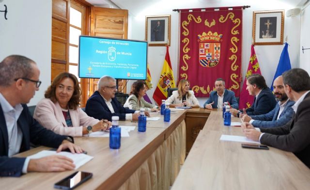 La oficina de la Agencia Tributaria regional en Abanilla incrementa casi un 24 por ciento la atenci�n presencial y supera los 5.000 usuarios