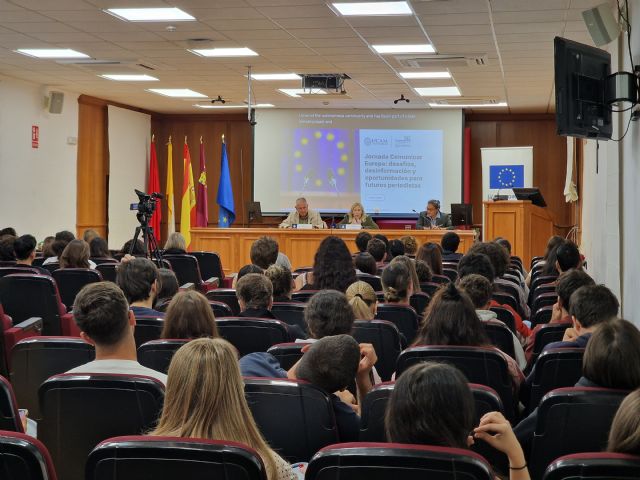 La desinformación y la IA elevan la exigencia para los periodistas que quieran trabajar en la Unión Europea - 2, Foto 2