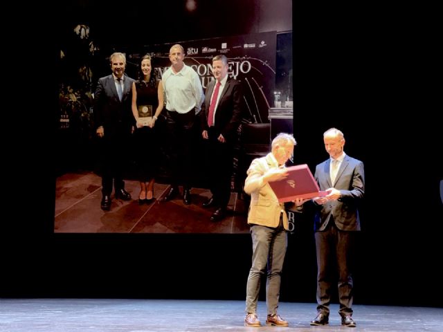 SEPOR reconoce la extraordinaria contribución del Dr. Ángel Faz a la transformación ecológica y tecnológica de la ganadería porcina de la Región de Murcia y de Espa&ntilde;a - 3, Foto 3