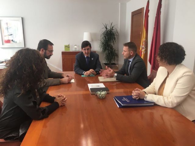 El Alcalde de Torre Pacheco se reúne con el Consejero de Salud - 4, Foto 4