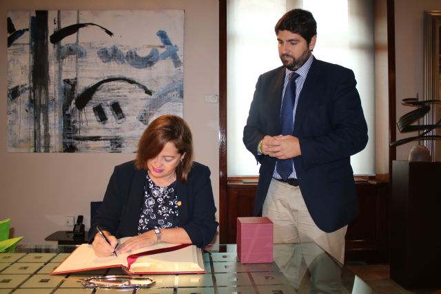 Fernando López Miras recibe en el Palacio de San Esteban a la embajadora de Costa Rica en España - 2, Foto 2