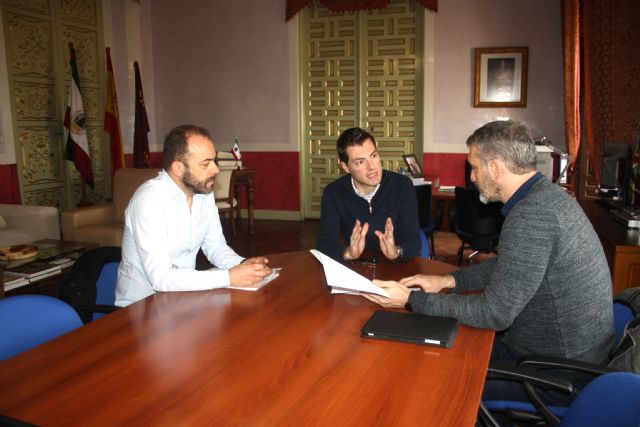 El Alcalde de Cehegín recibe la visita institucional del portavoz de Podemos en la Asamblea Regional, Óscar Urralburu - 2, Foto 2