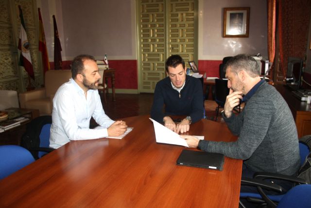 El Alcalde de Cehegín recibe la visita institucional del portavoz de Podemos en la Asamblea Regional, Óscar Urralburu - 3, Foto 3
