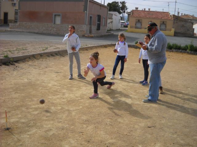 Alumnos del Azorín descubren la tradición de los bolos cartageneros - 1, Foto 1