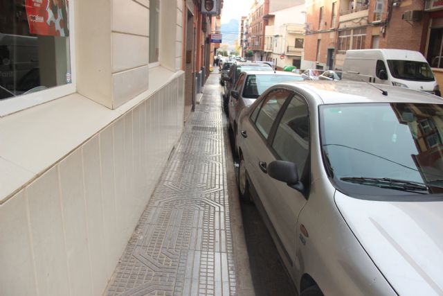 Las aceras de la calle Juan Ramón Jiménez serán renovadas y ensanchadas - 1, Foto 1