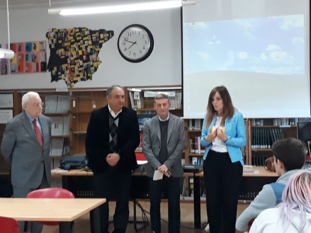 Los alumnos del IES Saavedra Fajardo aprenden los valores de la transparencia, el buen gobierno y la participación social - 1, Foto 1