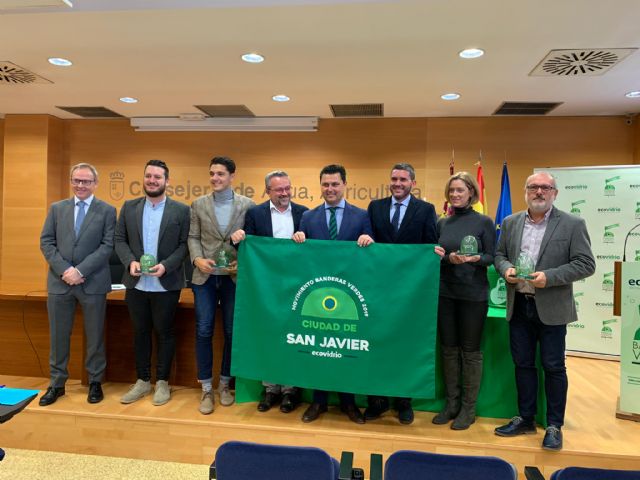 San Javier recoge el galardón “Bandera Verde” como vencedor de la campaña “Movimientos Banderas Verdes” de Ecovidrio - 2, Foto 2