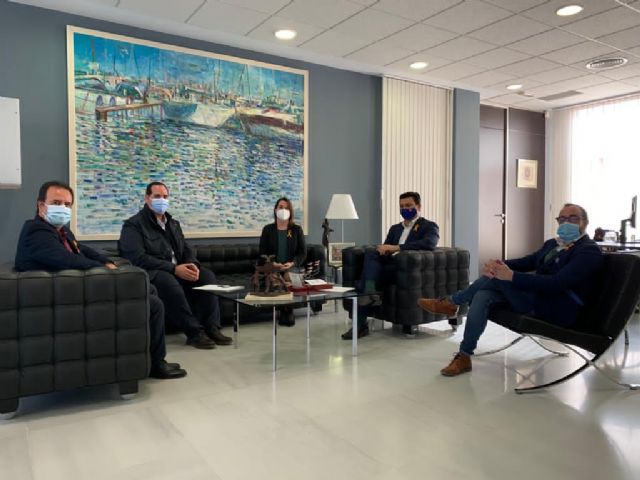 El alcalde recibe a los representantes del colegio Dehoniano Sagrado Corazón - 1, Foto 1