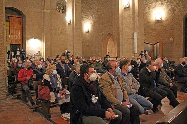 En Iglesia de Santa Marina se celebró el concierto de las Glorias de Sevilla por el consejo de cofradías hispalense - 1, Foto 1