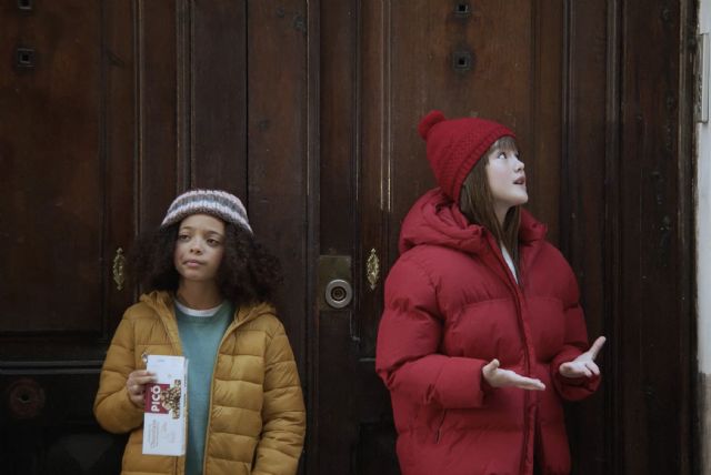 La actriz Luna Fulgencio protagoniza un anuncio de Navidad para pedir a los adultos que se porten bien con el planeta - 2, Foto 2