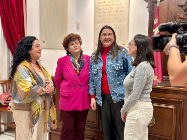 El Ayuntamiento de Lorca invierte más de 30.000 euros en tres proyectos de ayuda dirigidos personas necesitadas, dependientes y sus cuidadores - 2, Foto 2