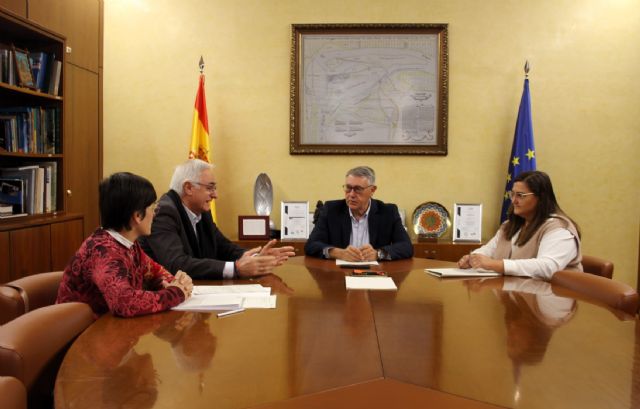 El presidente de la CHS celebra una reunión de trabajo con el alcalde de Torre Pacheco - 1, Foto 1