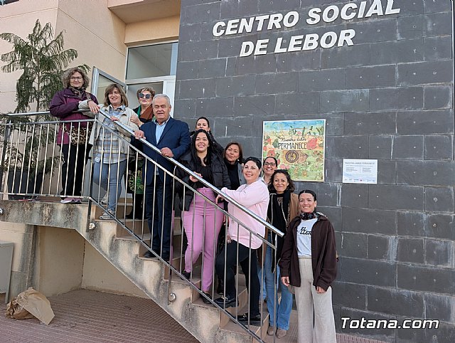 “Nuestra labor permanece”: Lébor inaugura un mural cerámico que honra a la mujer rural y celebra la diversidad - 1, Foto 1