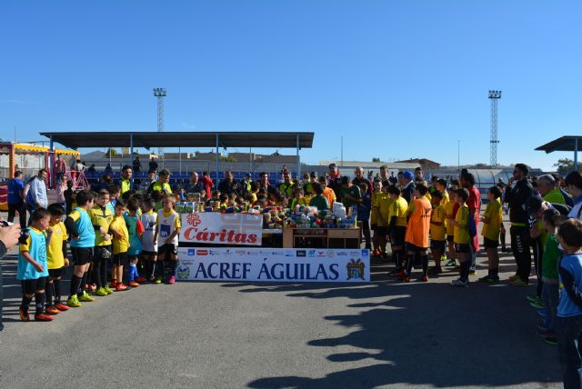 Águilas se volcó con Cáritas en la Feria Solidaria de la ACREF - 1, Foto 1