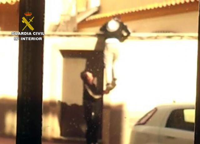 La Guardia Civil desmantela en Totana un violento grupo delictivo dedicado a cometer robos, Foto 8