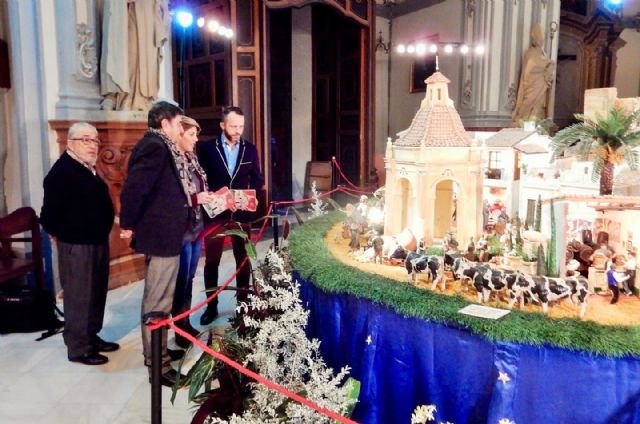 San Juan de Dios acoge hasta el 6 de enero el belén de la peña ´La Pava´, dedicado este año a Caravaca de la Cruz y al Año Jubilar 2017 - 1, Foto 1