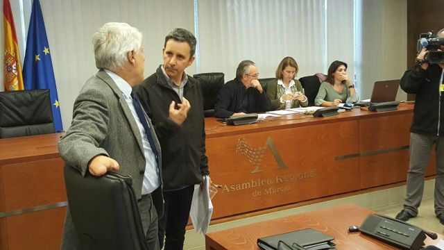 Podemos: PP y C´s perpetúan un modelo económico obsoleto y basado en la hormigonera y el empleo precario - 1, Foto 1