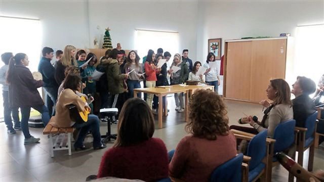 El Centro de Dia de Los Dolores celebra su tradicional fiesta navideña - 1, Foto 1